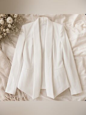 🌷 RW&Co 🌷 White Shawl Collar Women's Blazer